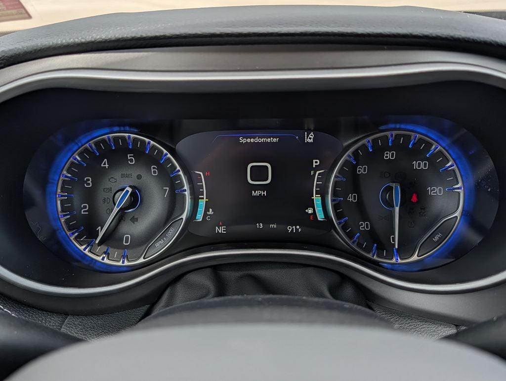 2027 Chrysler Pacifica Select AWD