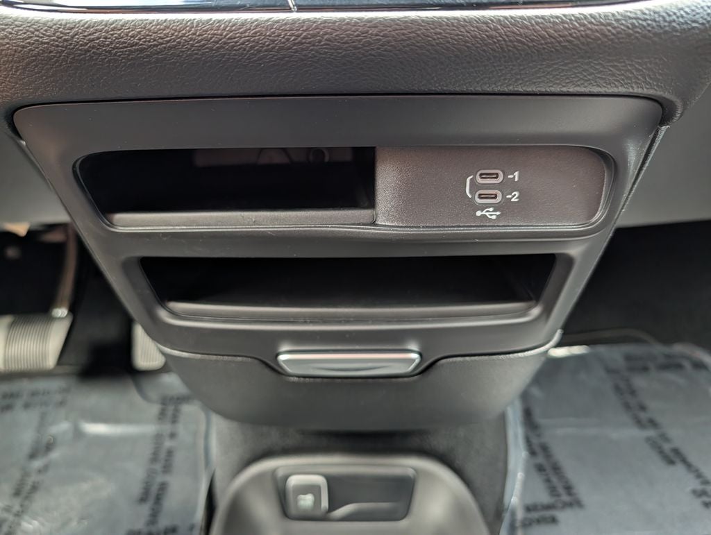 2027 Chrysler Pacifica Select AWD