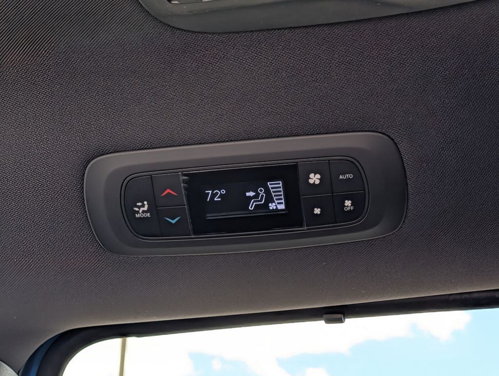 2027 Chrysler Pacifica Select AWD