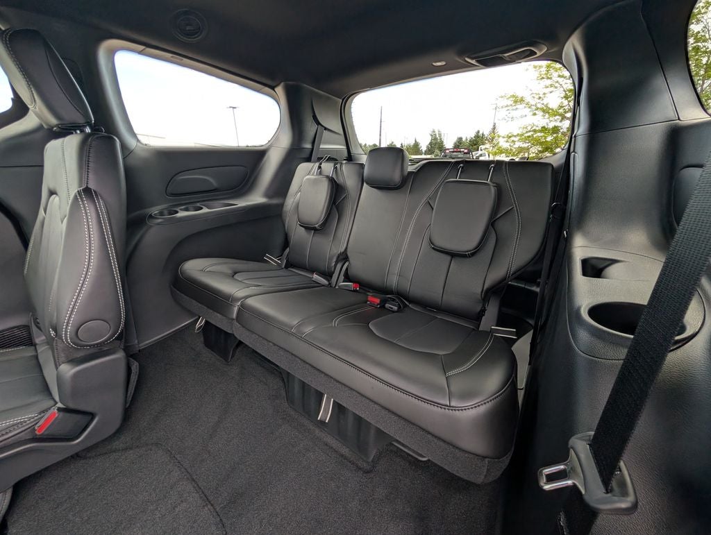 2027 Chrysler Pacifica Select AWD