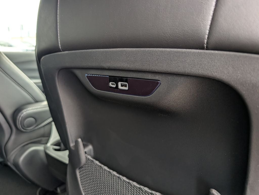 2027 Chrysler Pacifica Select AWD