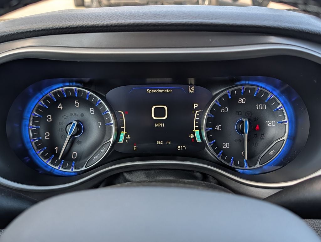 2026 Chrysler Pacifica Select