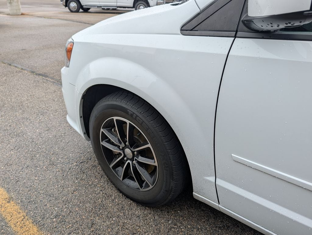 2016 Dodge Grand Caravan R/T
