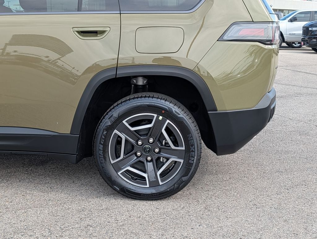 2026 Jeep Cherokee Laredo