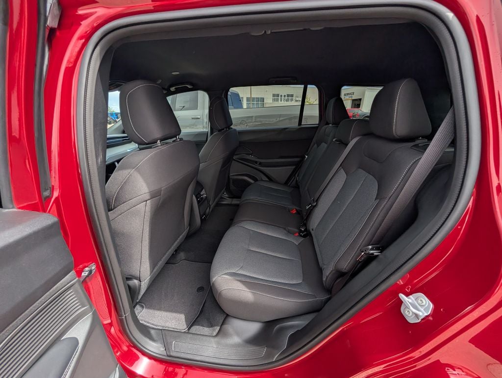 2026 Jeep Cherokee Laredo
