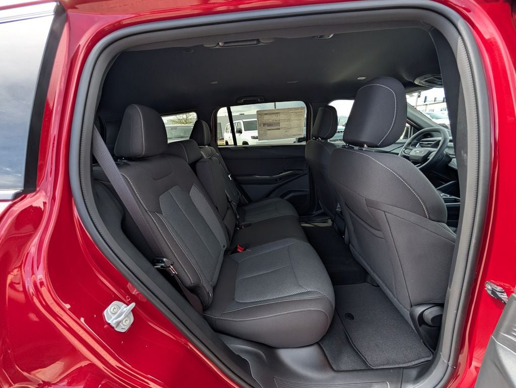 2026 Jeep Cherokee Laredo