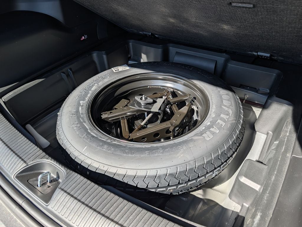 2026 Jeep Cherokee Overland Hybrid