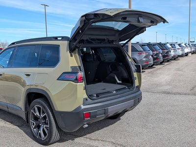 2026 Jeep Cherokee Overland