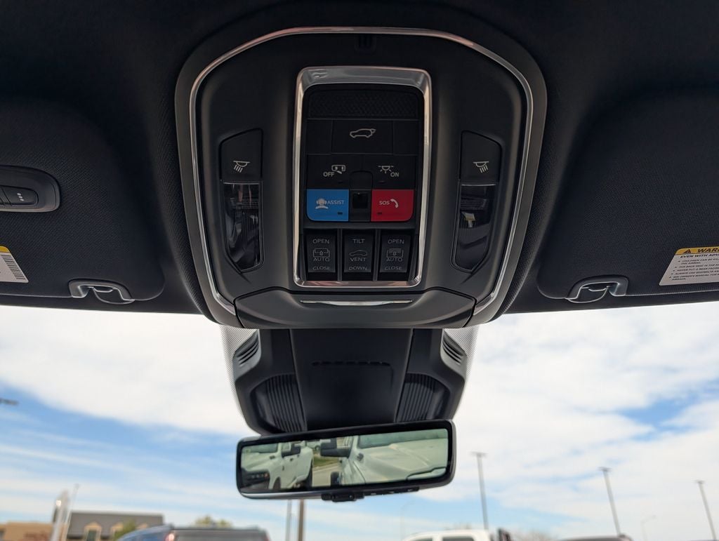 2026 Jeep Cherokee Overland