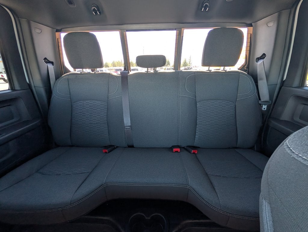 2027 RAM 3500 3500 TRADESMAN CREW CAB 4X4 8' BOX