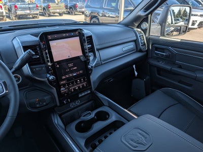 2027 RAM 3500 RAM 3500 LARAMIE CREW CAB 4X4 8' BOX