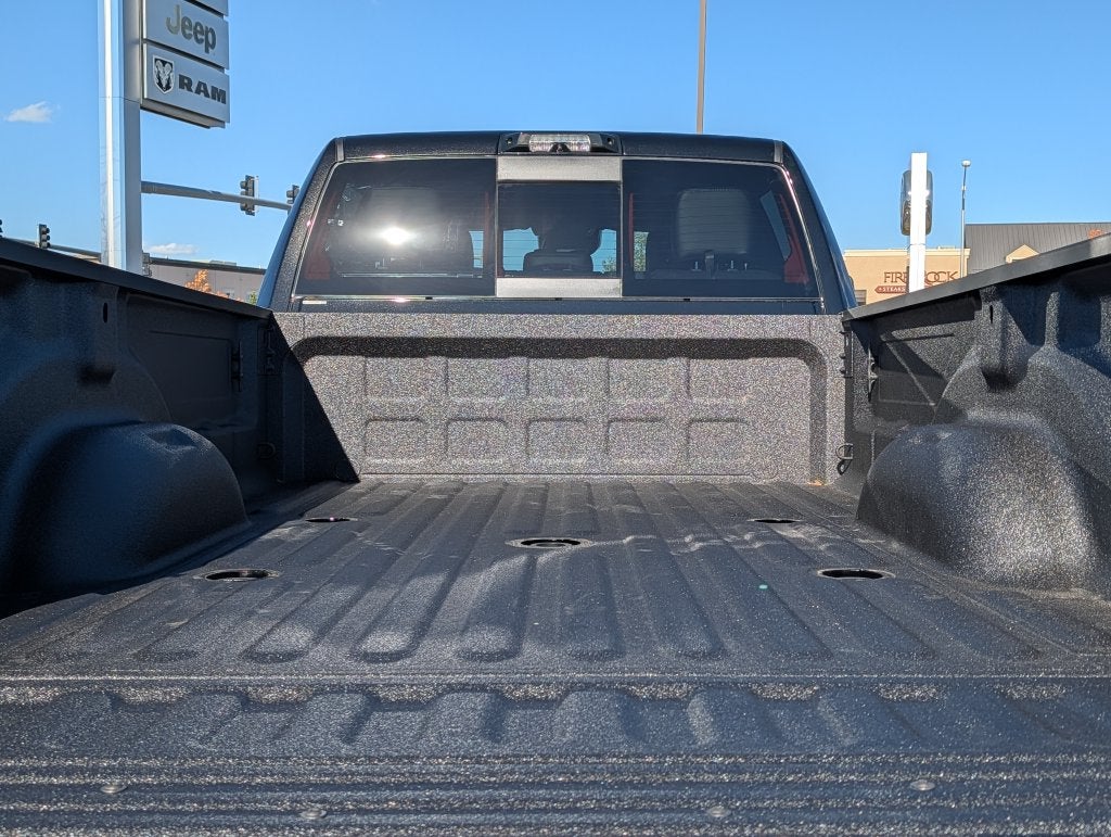 2027 RAM 3500 RAM 3500 LARAMIE CREW CAB 4X4 8' BOX