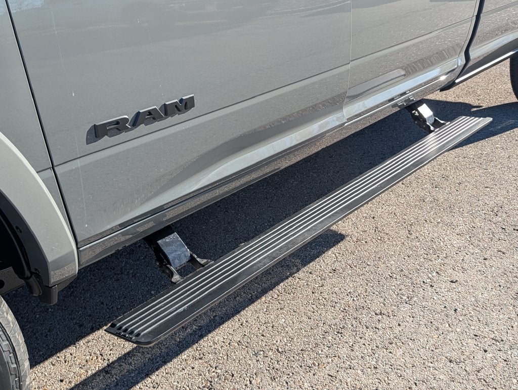 2027 RAM 3500 RAM 3500 LARAMIE CREW CAB 4X4 8' BOX