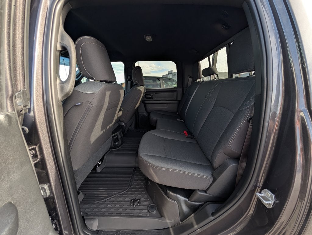 2027 RAM 2500 2500 TRADESMAN CREW CAB 4X4 6'4' BOX