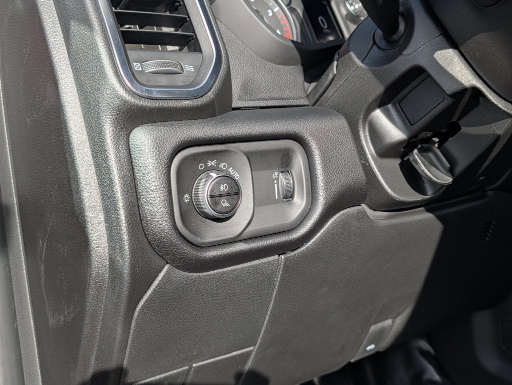 2027 RAM 2500 RAM 2500 BIG HORN CREW CAB 4X4 6'4' BOX