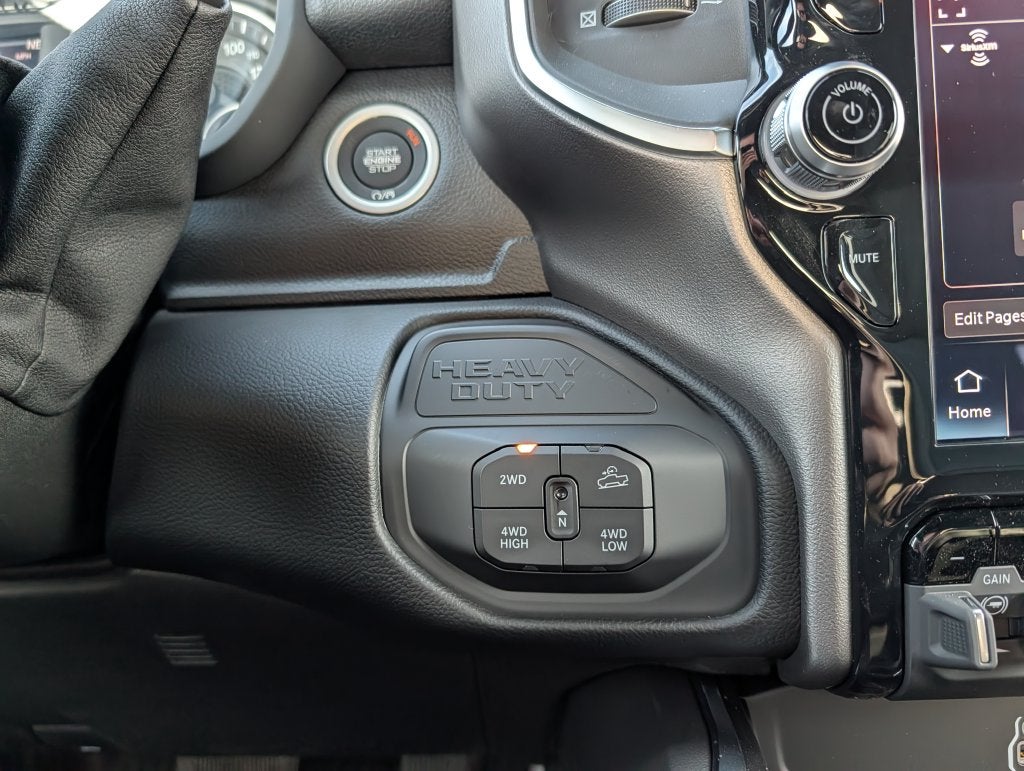 2027 RAM 2500 RAM 2500 BIG HORN CREW CAB 4X4 6'4' BOX