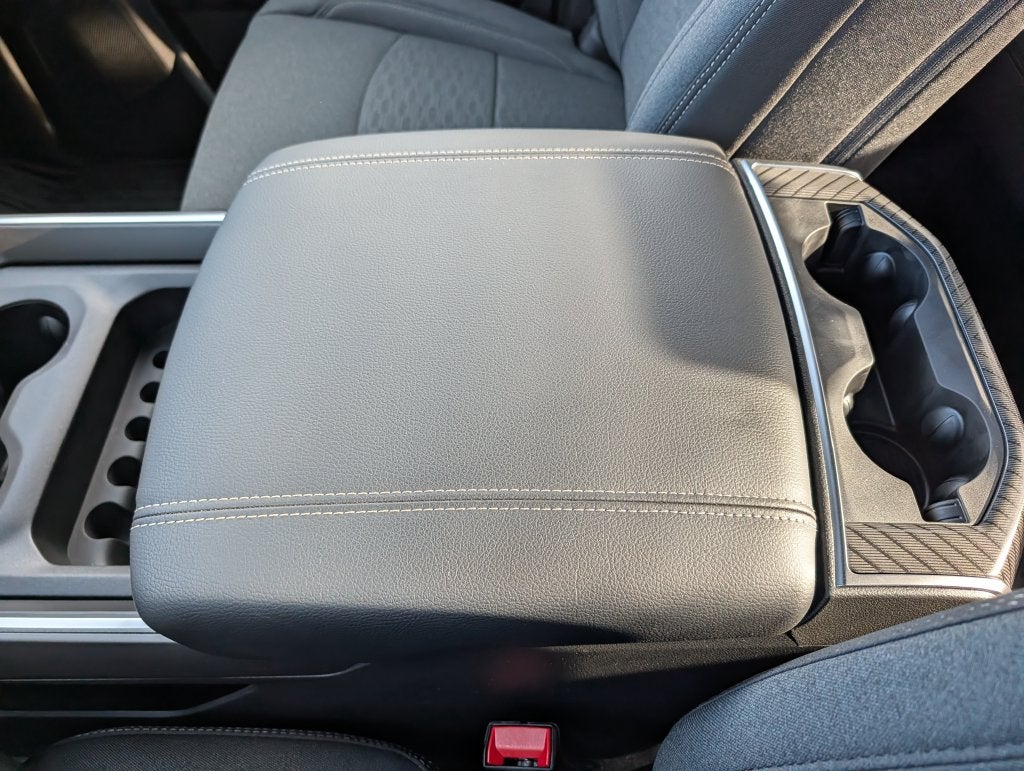 2027 RAM 2500 RAM 2500 BIG HORN CREW CAB 4X4 6'4' BOX