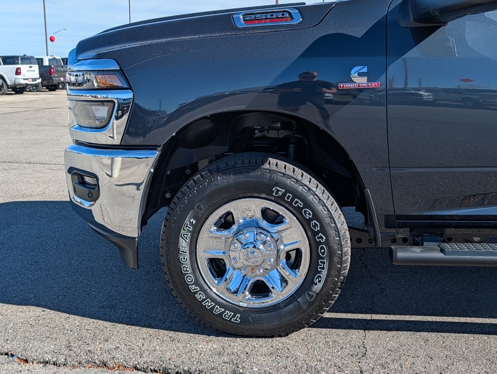 2027 RAM 2500 2500 TRADESMAN CREW CAB 4X4 8' BOX
