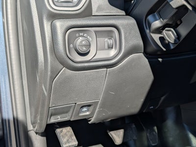 2027 RAM 2500 2500 TRADESMAN CREW CAB 4X4 8' BOX