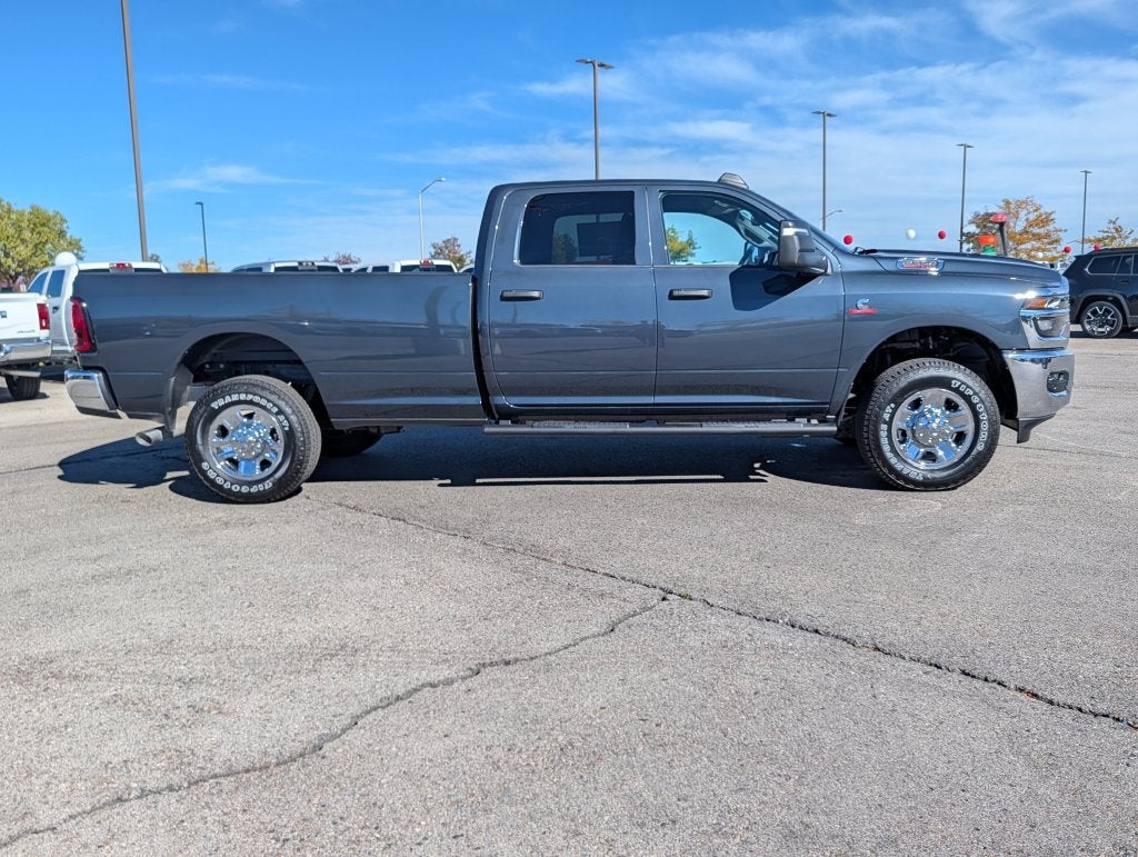 2027 RAM 2500 2500 TRADESMAN CREW CAB 4X4 8' BOX