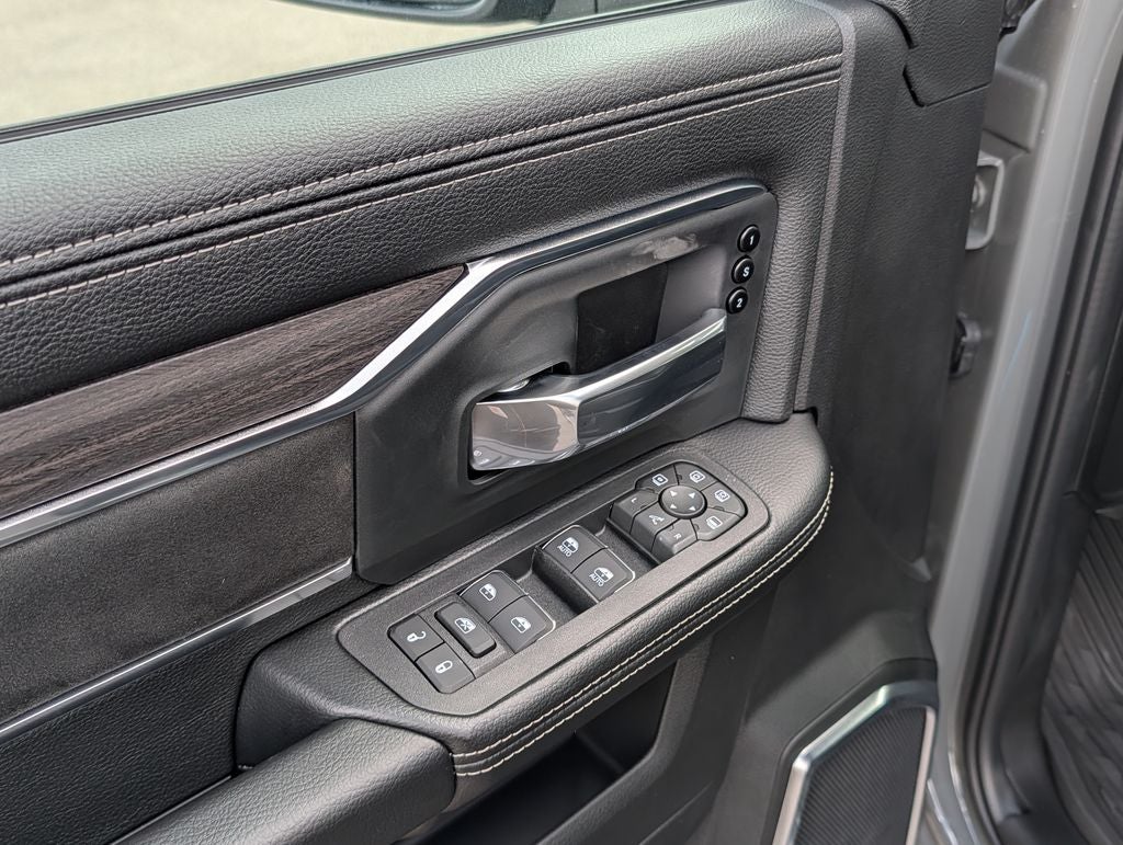 2026 RAM 2500 Laramie Night Edition