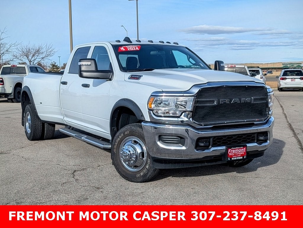 2024 RAM 3500 Tradesman Dually 4x4