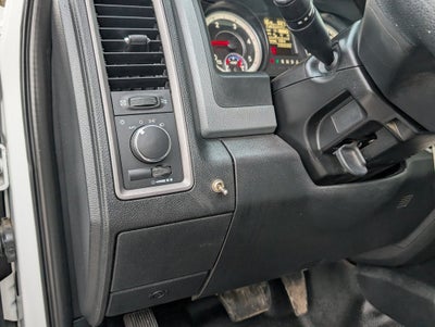 2014 RAM 5500HD Tradesman Flatbed 4X4