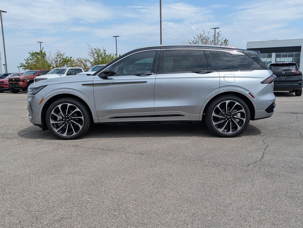 2025 Lincoln Nautilus Black Label