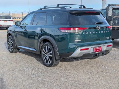 2024 Nissan Pathfinder Platinum