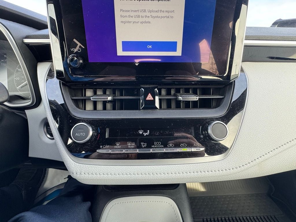 2023 Toyota Corolla Hatchback SE