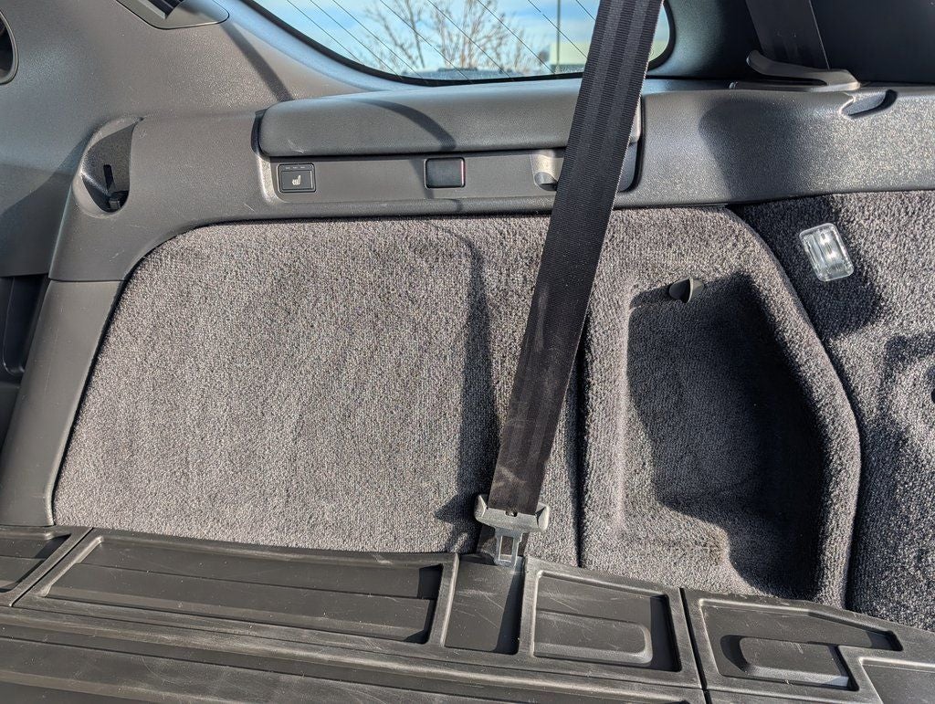 2023 Land Rover Discovery S R-Dynamic