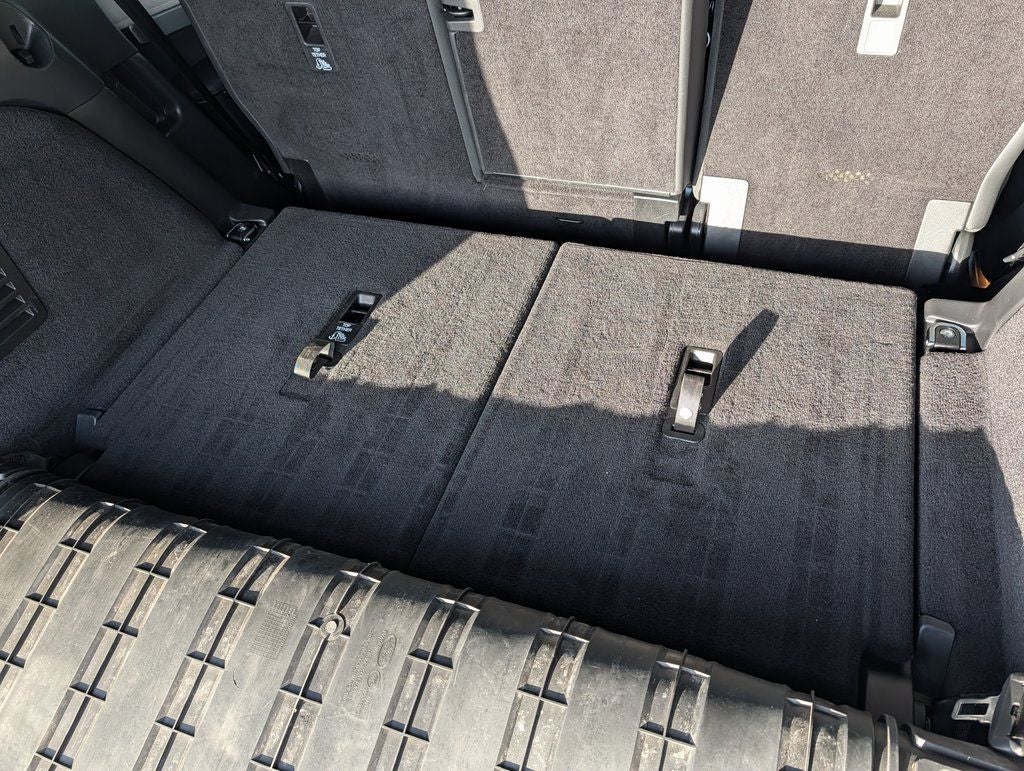 2023 Land Rover Discovery S R-Dynamic