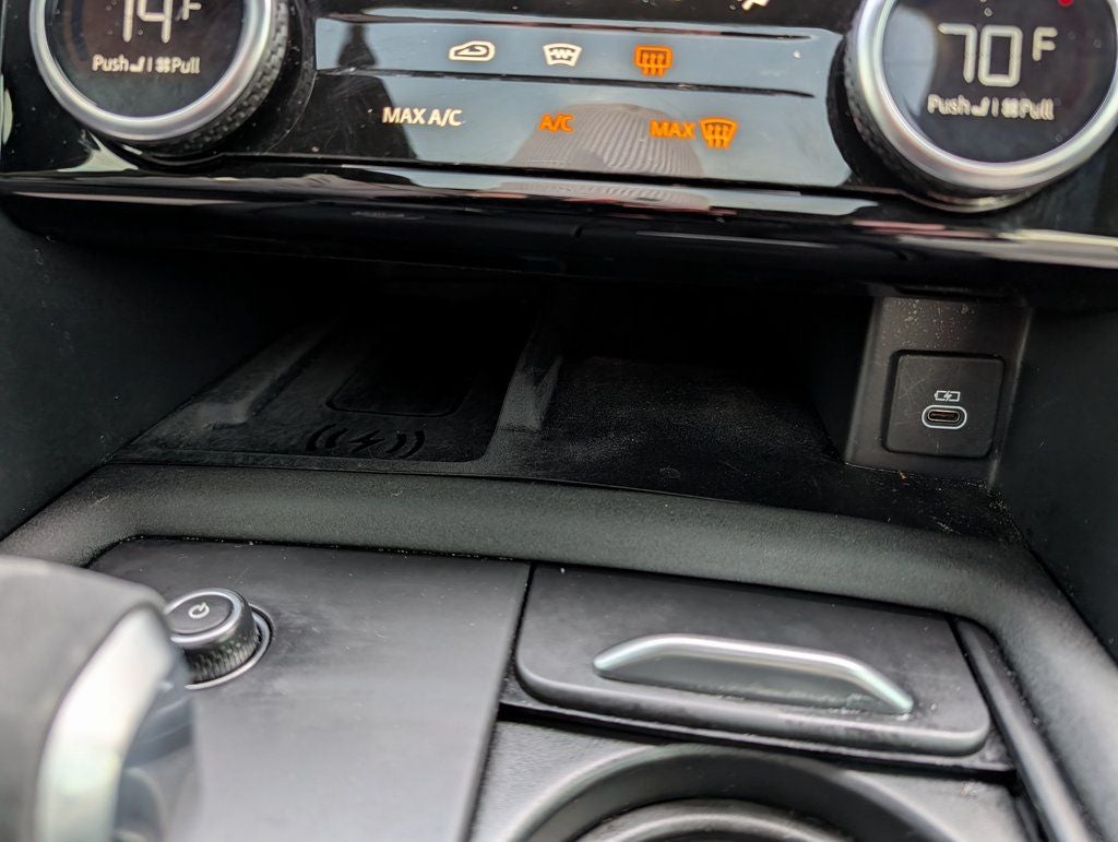 2023 Land Rover Discovery S R-Dynamic