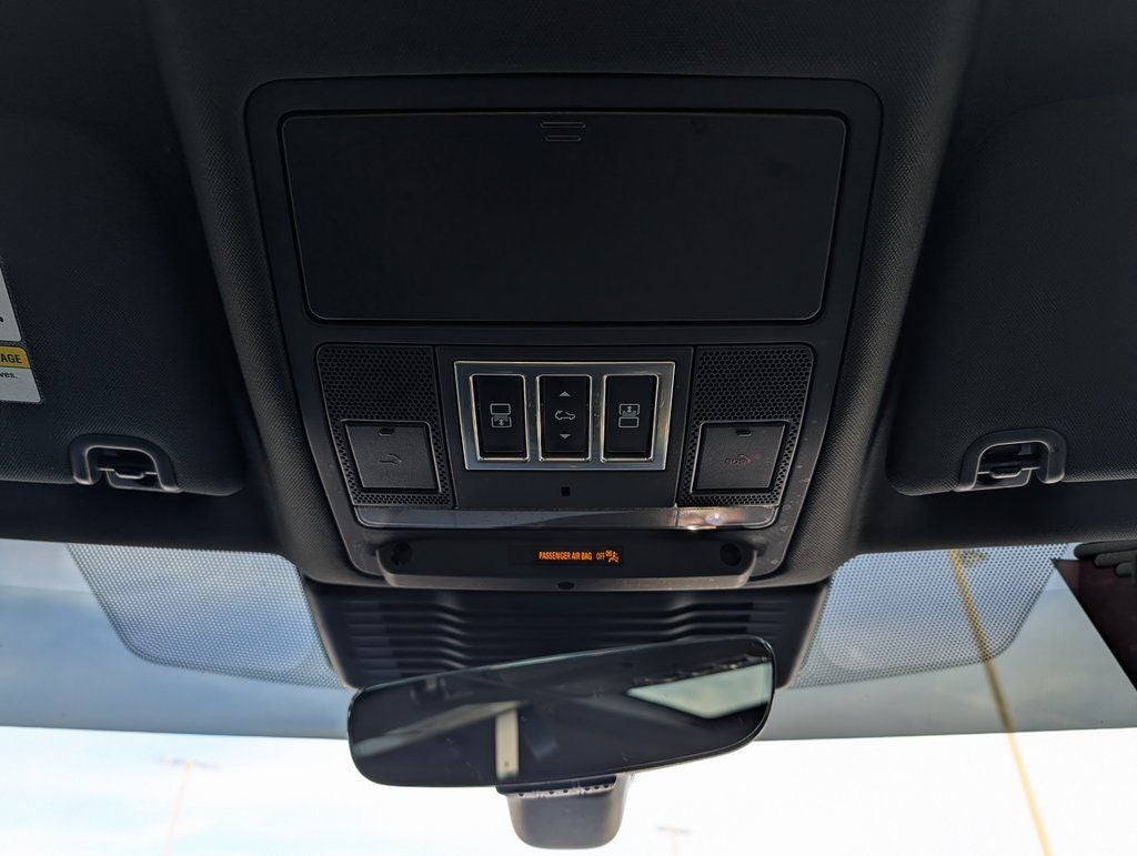 2023 Land Rover Discovery S R-Dynamic