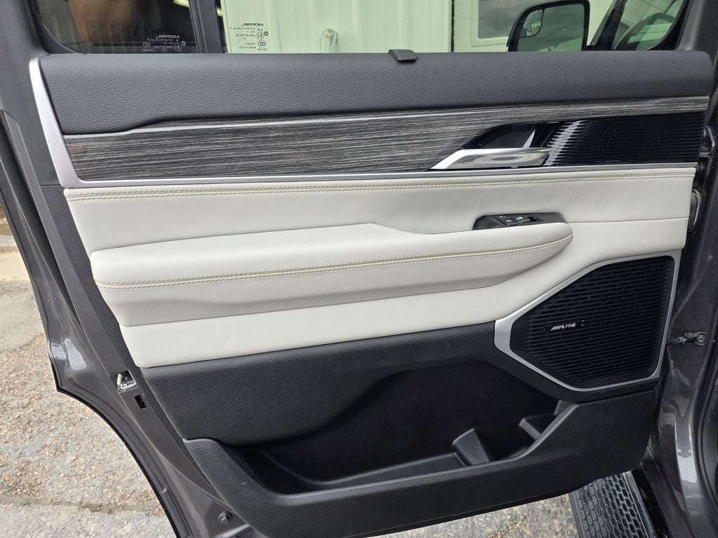 2022 Jeep Wagoneer Series III