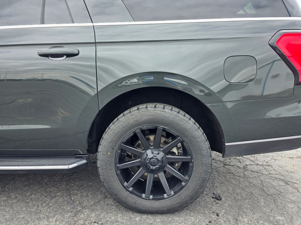 2022 Ford Expedition Max XLT