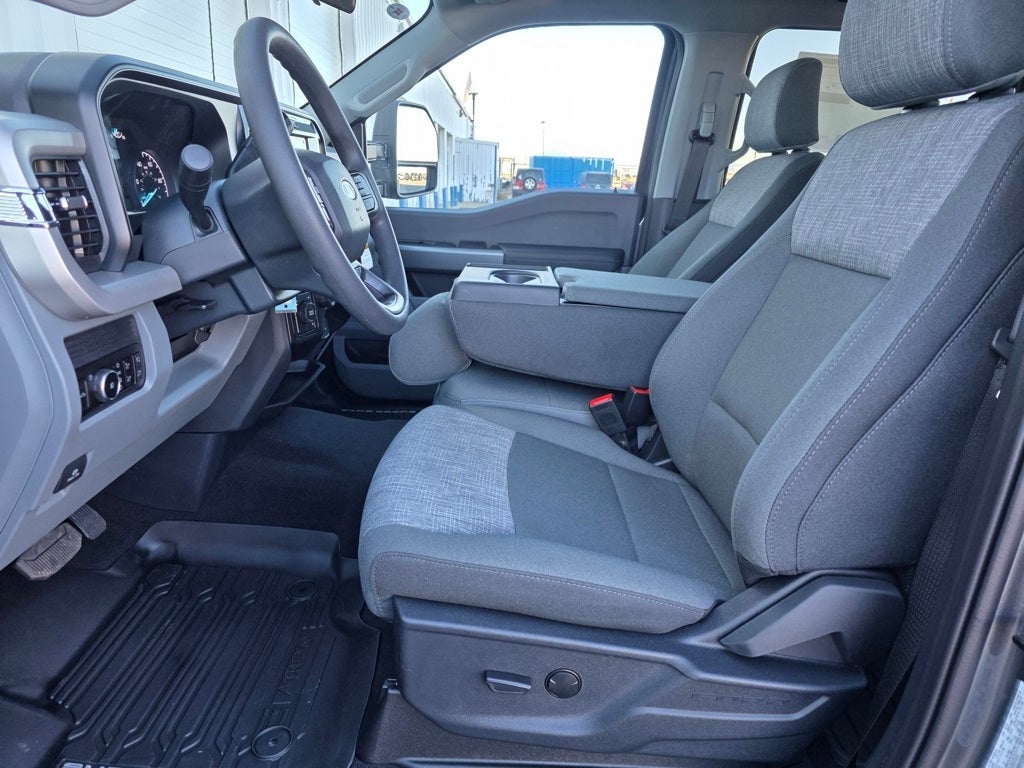 2026 Ford F-350SD XLT DRW