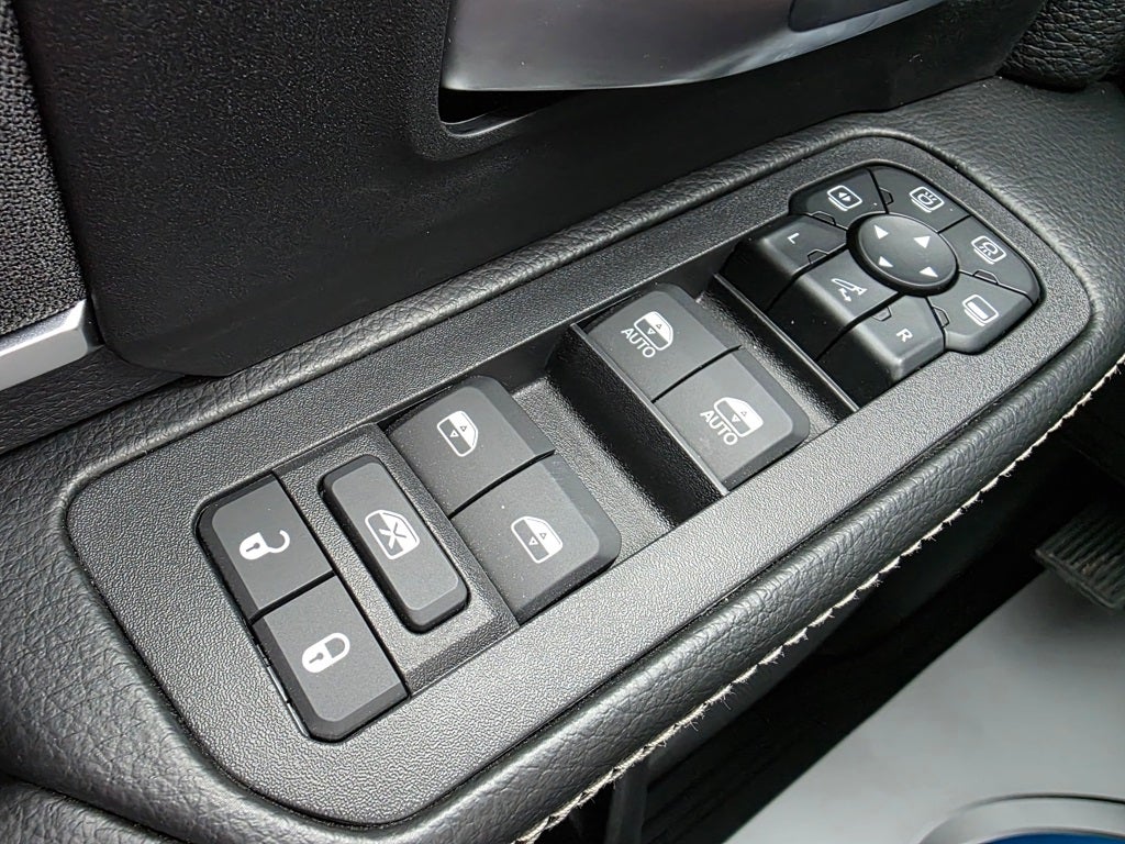 2026 RAM 2500 Big Horn Night Edition