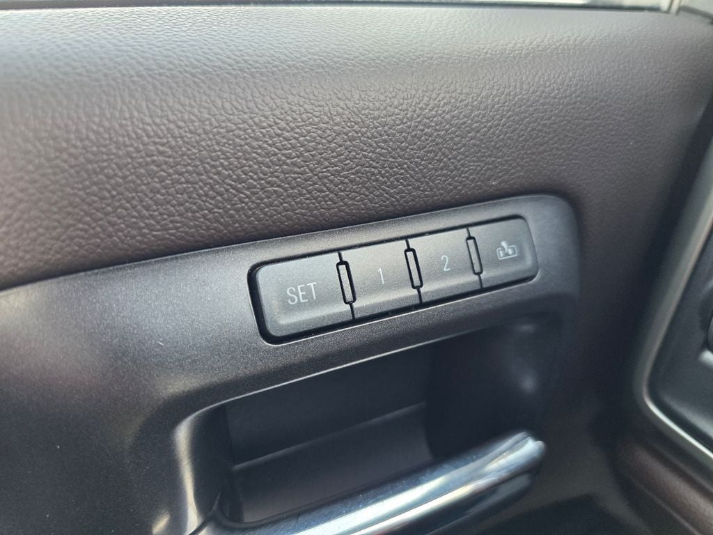 2014 Chevrolet Silverado 1500 High Country