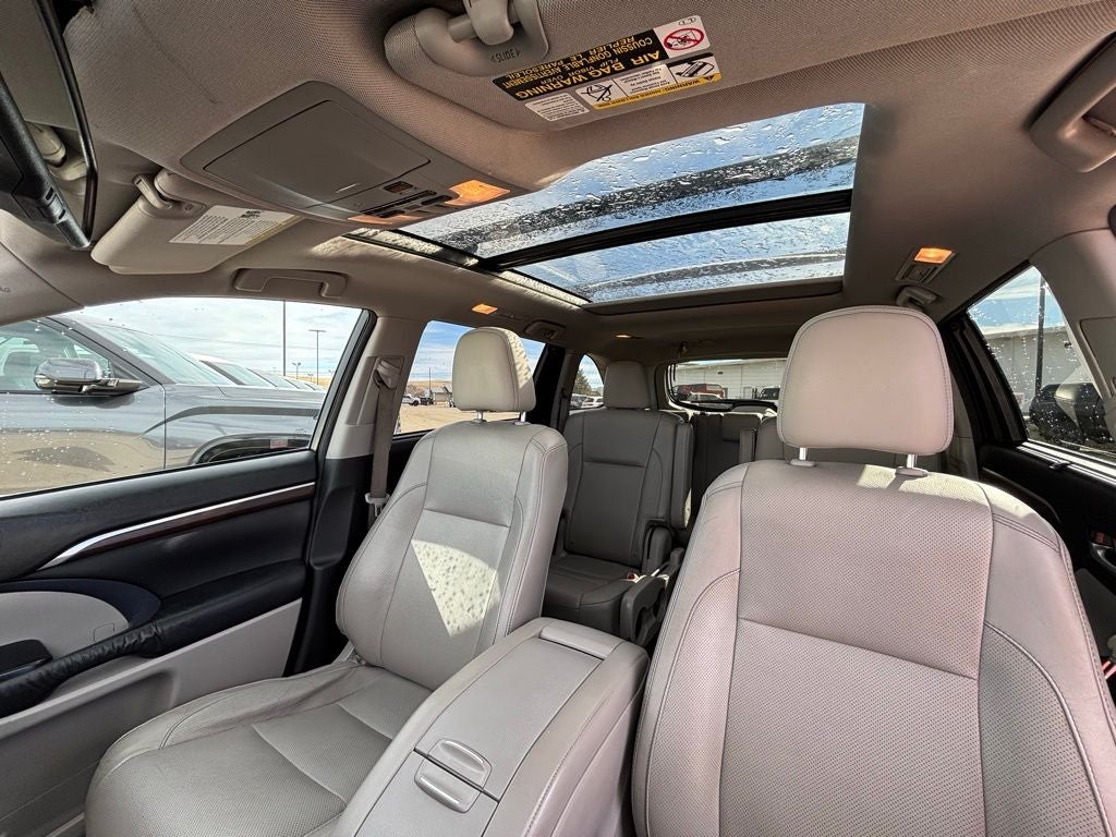 2015 Toyota Highlander Base