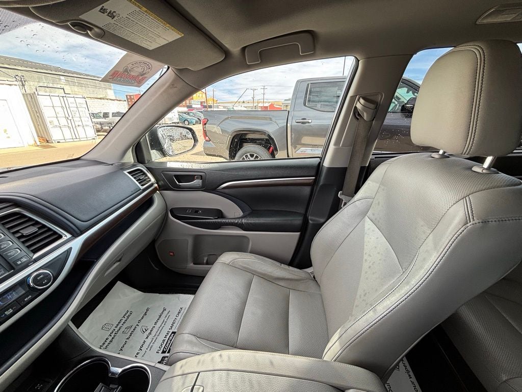 2015 Toyota Highlander Base