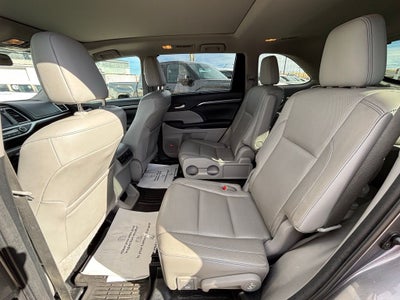 2015 Toyota Highlander Base