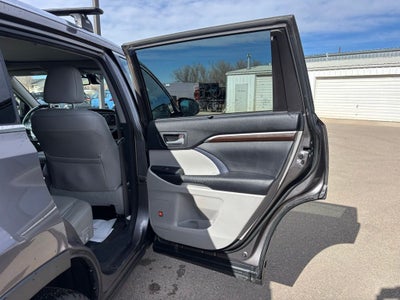 2015 Toyota Highlander Base