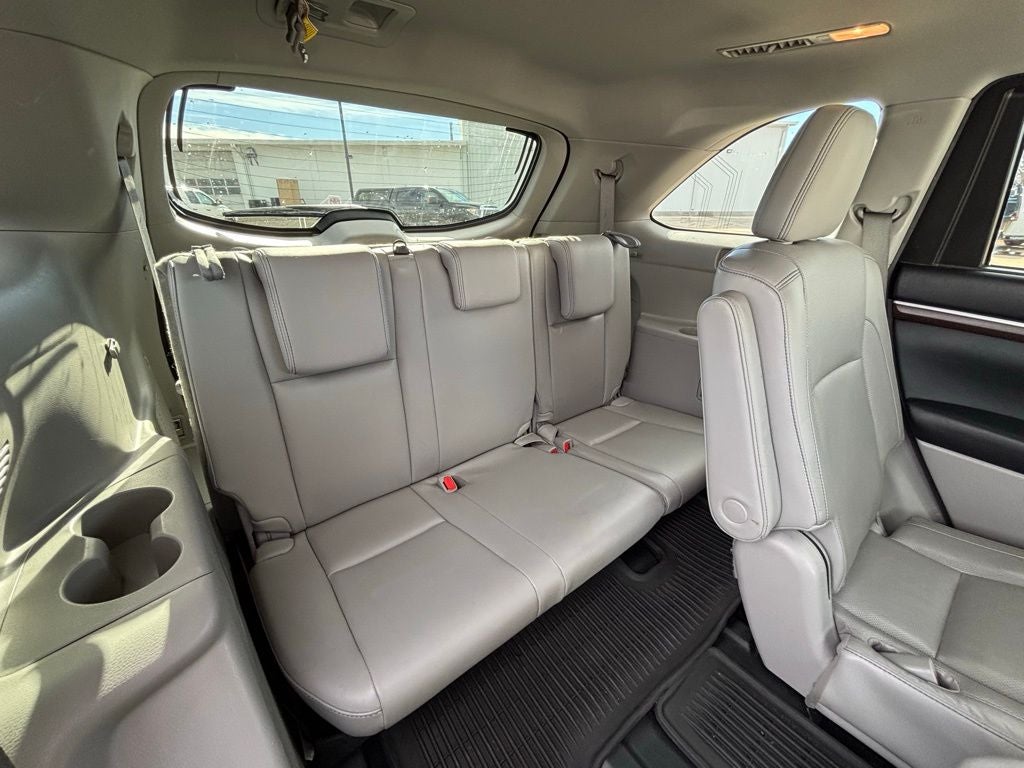 2015 Toyota Highlander Base