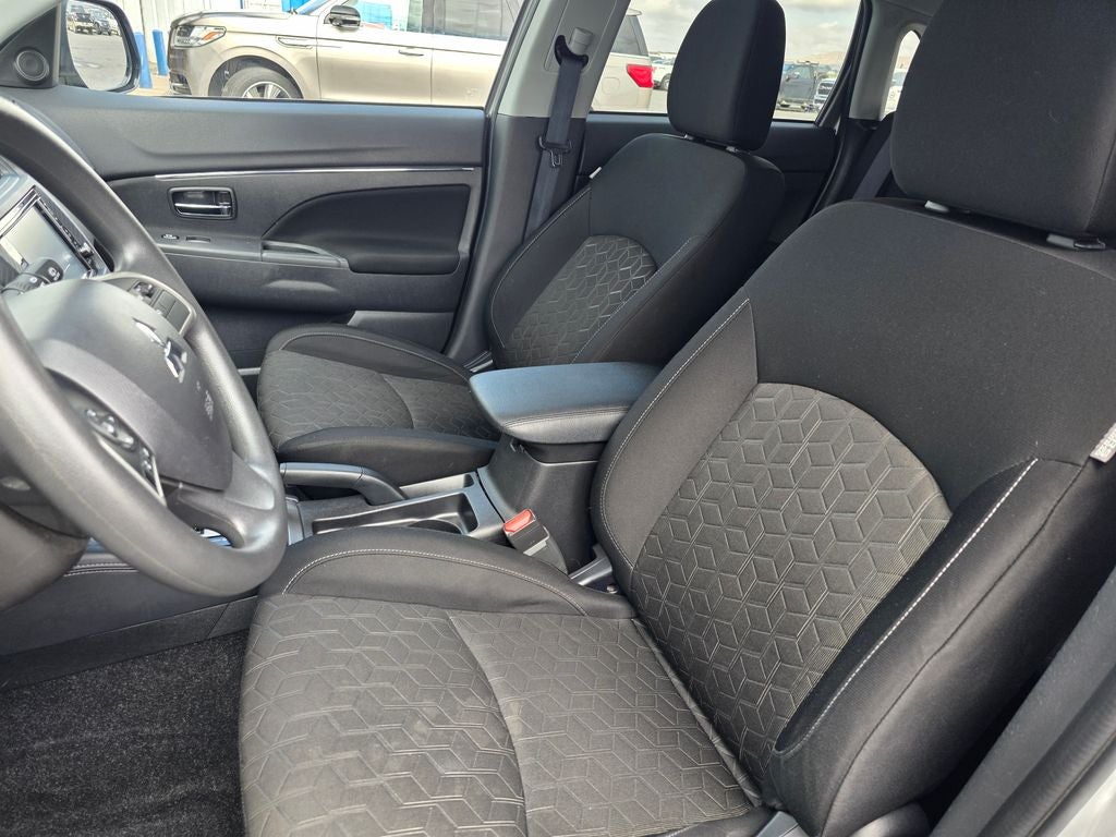 2024 Mitsubishi Outlander Sport 2.0 ES