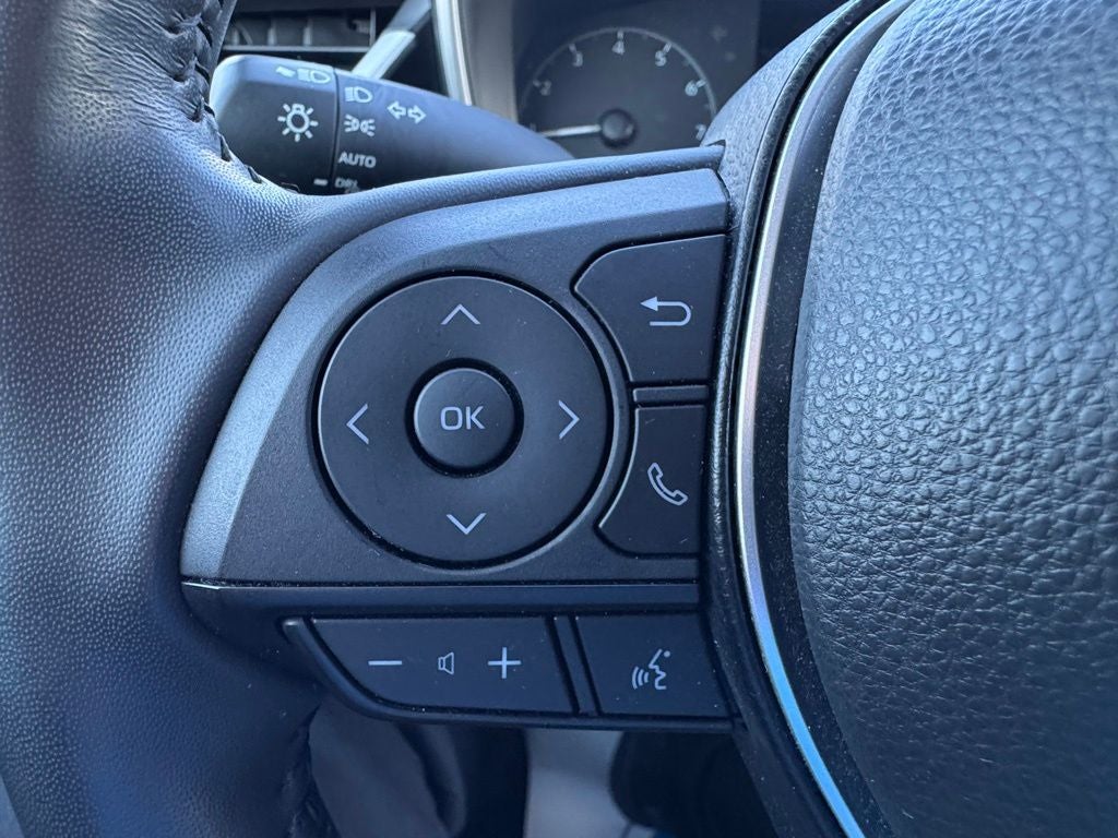 2024 Toyota Corolla Hatchback SE