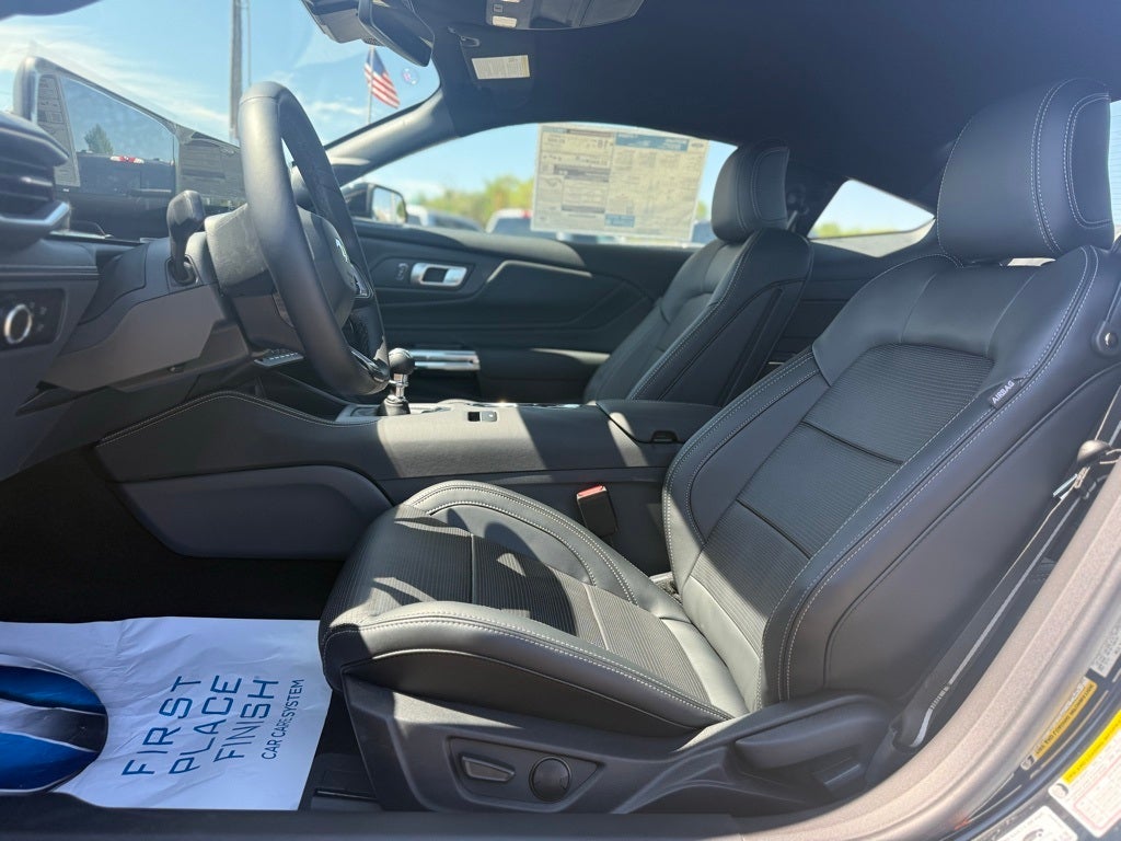 2025 Ford Mustang GT Premium