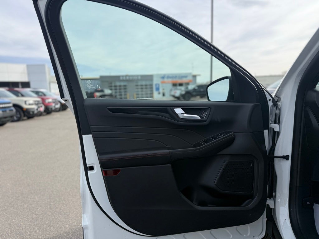 2026 Ford Escape Hybrid ST-Line Select AWD