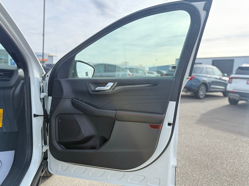 2026 Ford Escape Hybrid ST-Line Select AWD