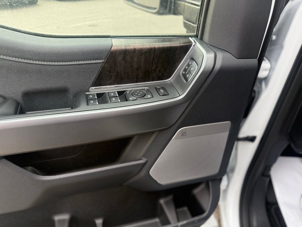 2026 Ford F-350SD Lariat Black Appearance Pkg